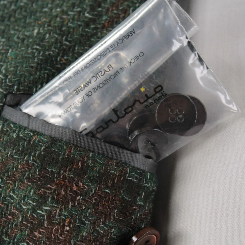 Sartorio Kiton NWT Wool Blend Sport Coat Size 52R (42R US) Green w/ Brown Plaid